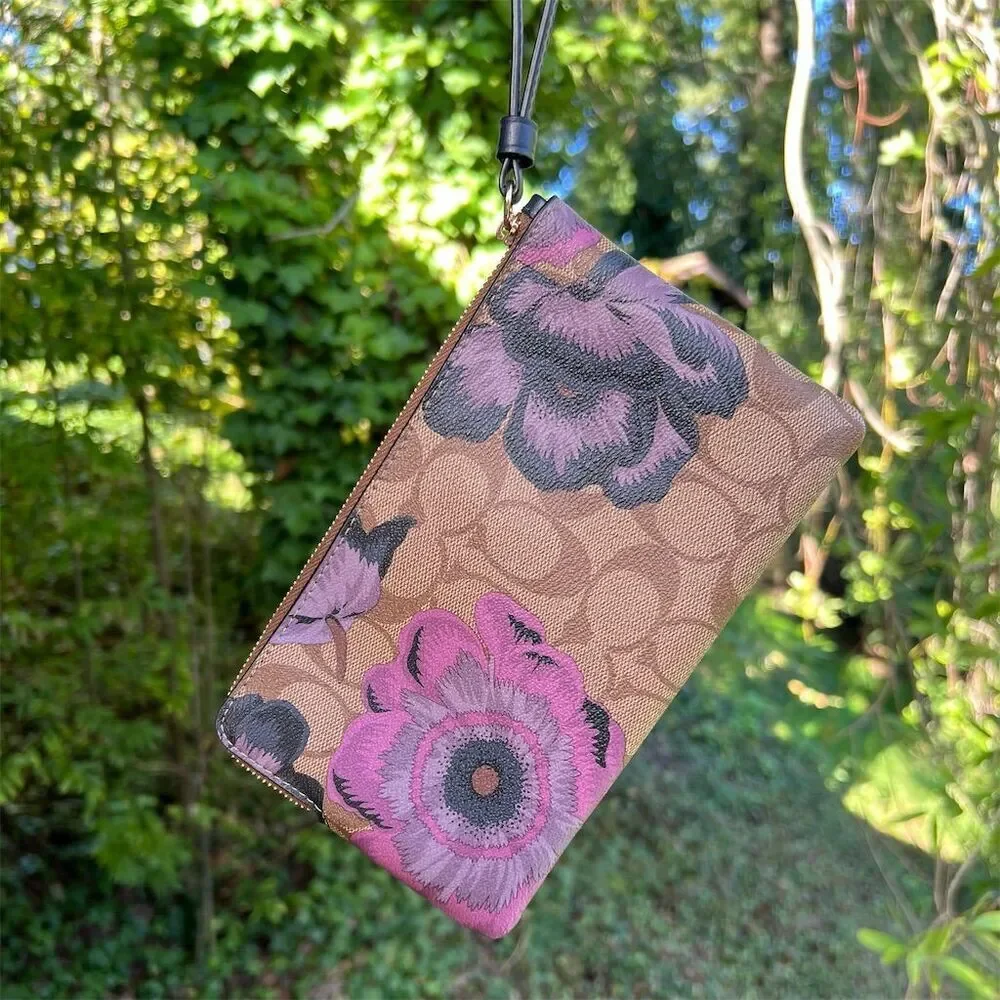 COACH Large Corner Zip Phone Wristlet In Signature Canvas w Kaffe Fassett Print
